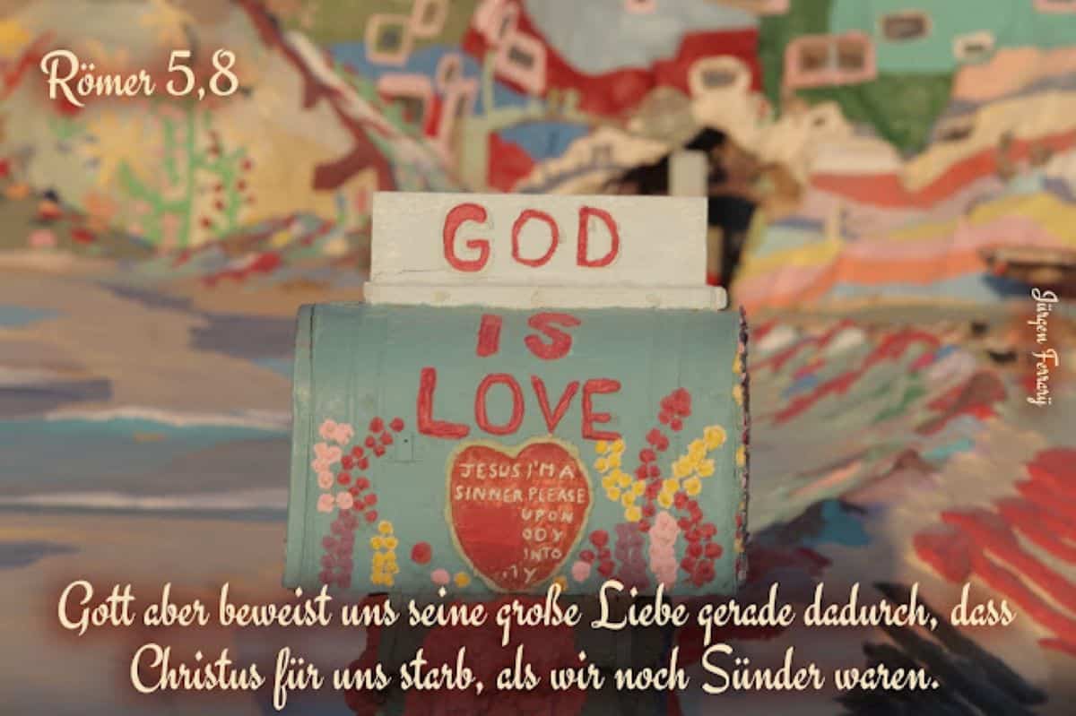 buntes Bild mit God is Love